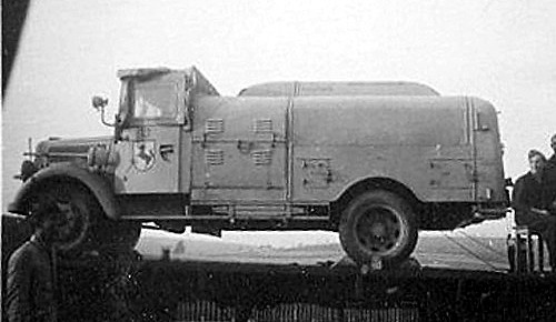 Kfz.385 V-2 Rocket B-Stoff Tankwagen auf Opel-Blitz