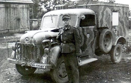 Steyr Type 1500A Kfz.31 Ambulance