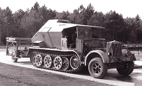 Sd.Kfz.7/3 Feuerleitpanzer fur V-2 Raketen (V-2 Rocket Command Vehicle) title=