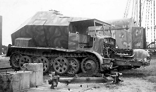 Sd.Kfz.7/3 Feuerleitpanzer fur V-2 Raketen (V-2 Rocket Command Vehicle) title=